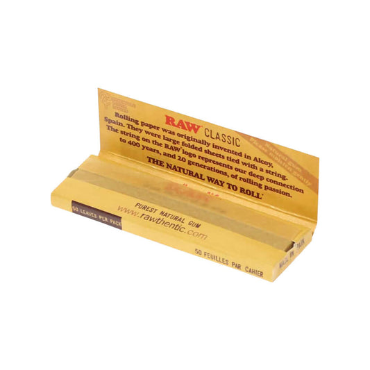 Single Wide Rolling Papers by Raw